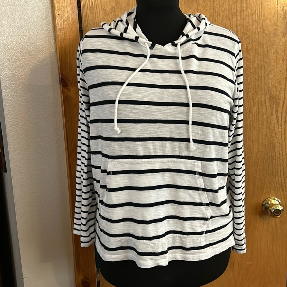 J Jill Pullover Top,Hoodie,Long Sleeves w Roll Tabs,Front Pouch Pocket,Size LP